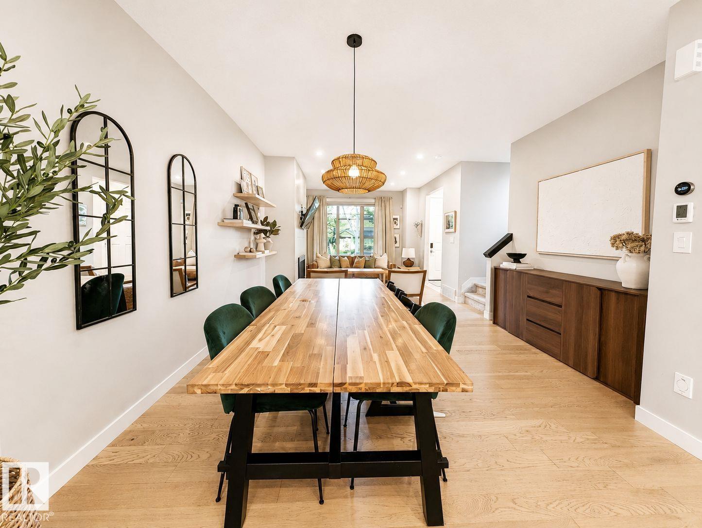 10516 76 ST NW - 6