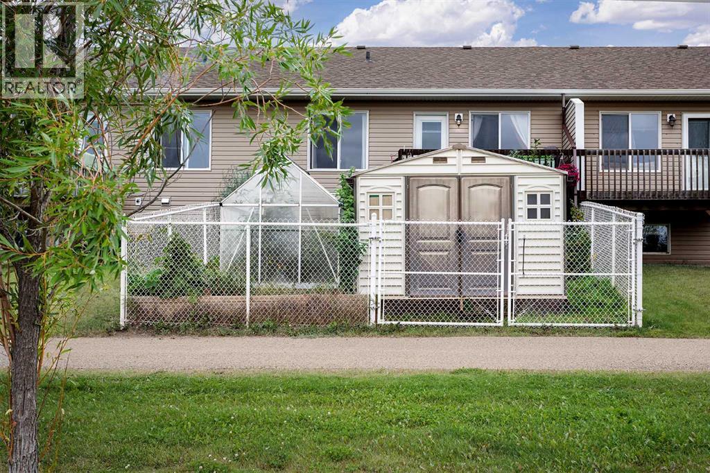 3921 75 Street - 23