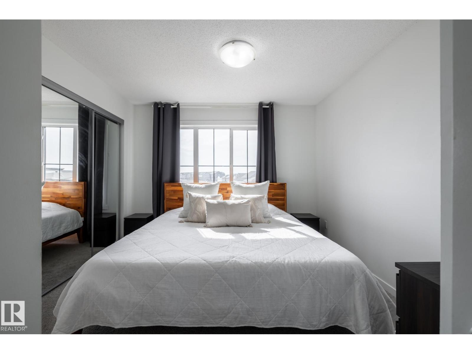 19216 27 AV NW - 19
