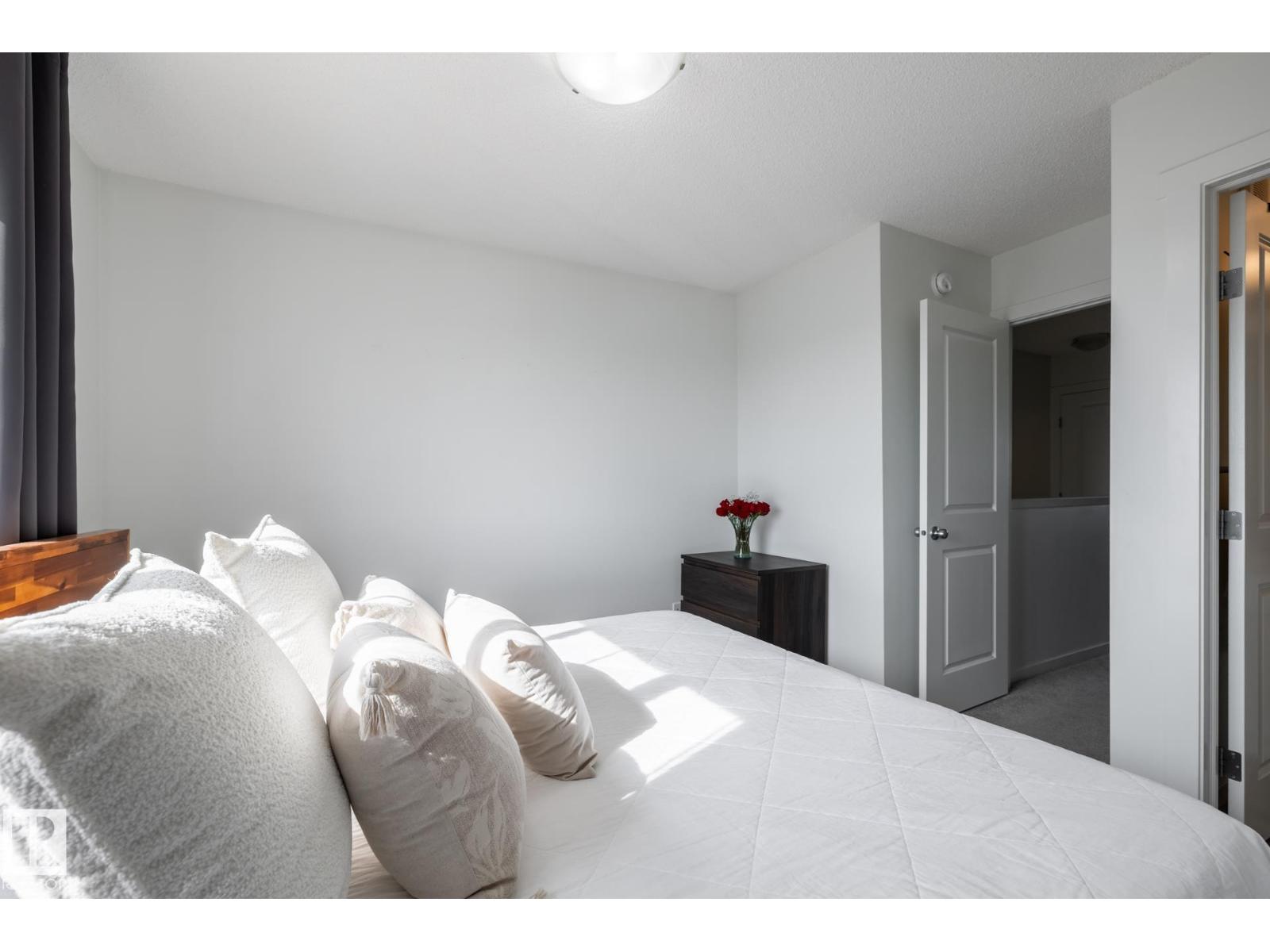 19216 27 AV NW - 21