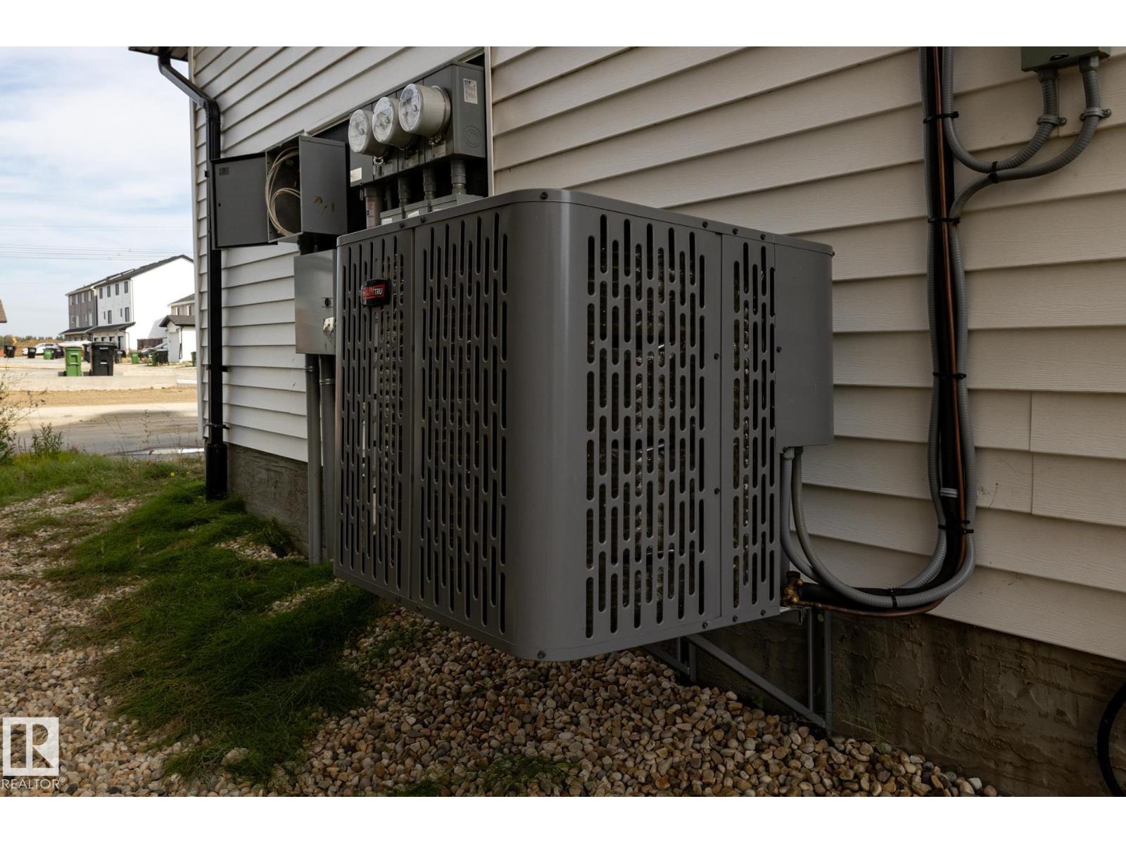 19216 27 AV NW - 39