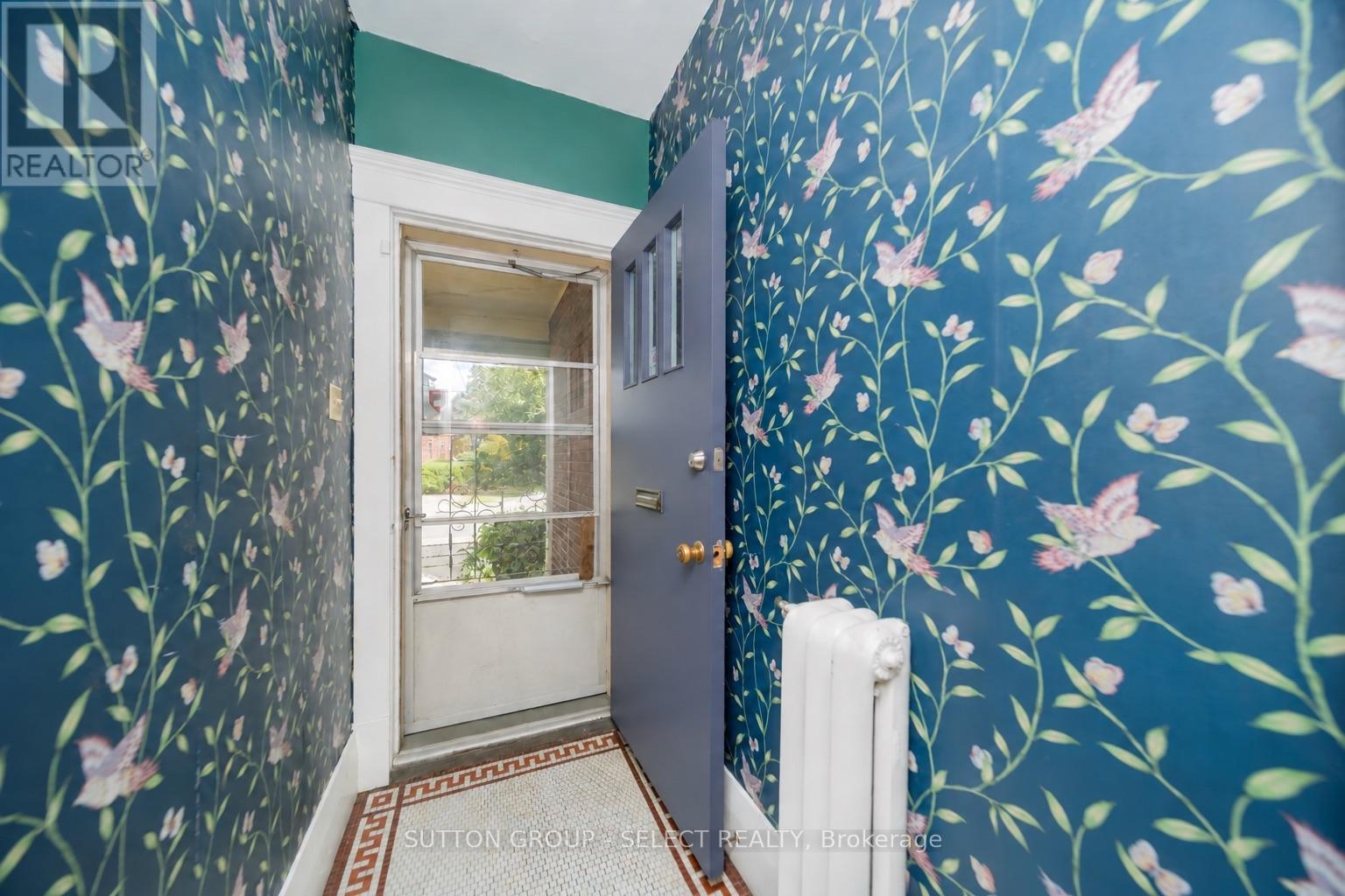 239 RIDOUT STREET S, London South (South G) — photo 7