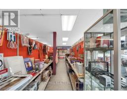 100 London, Chatham Kent, ON N0P2K0 Photo 12