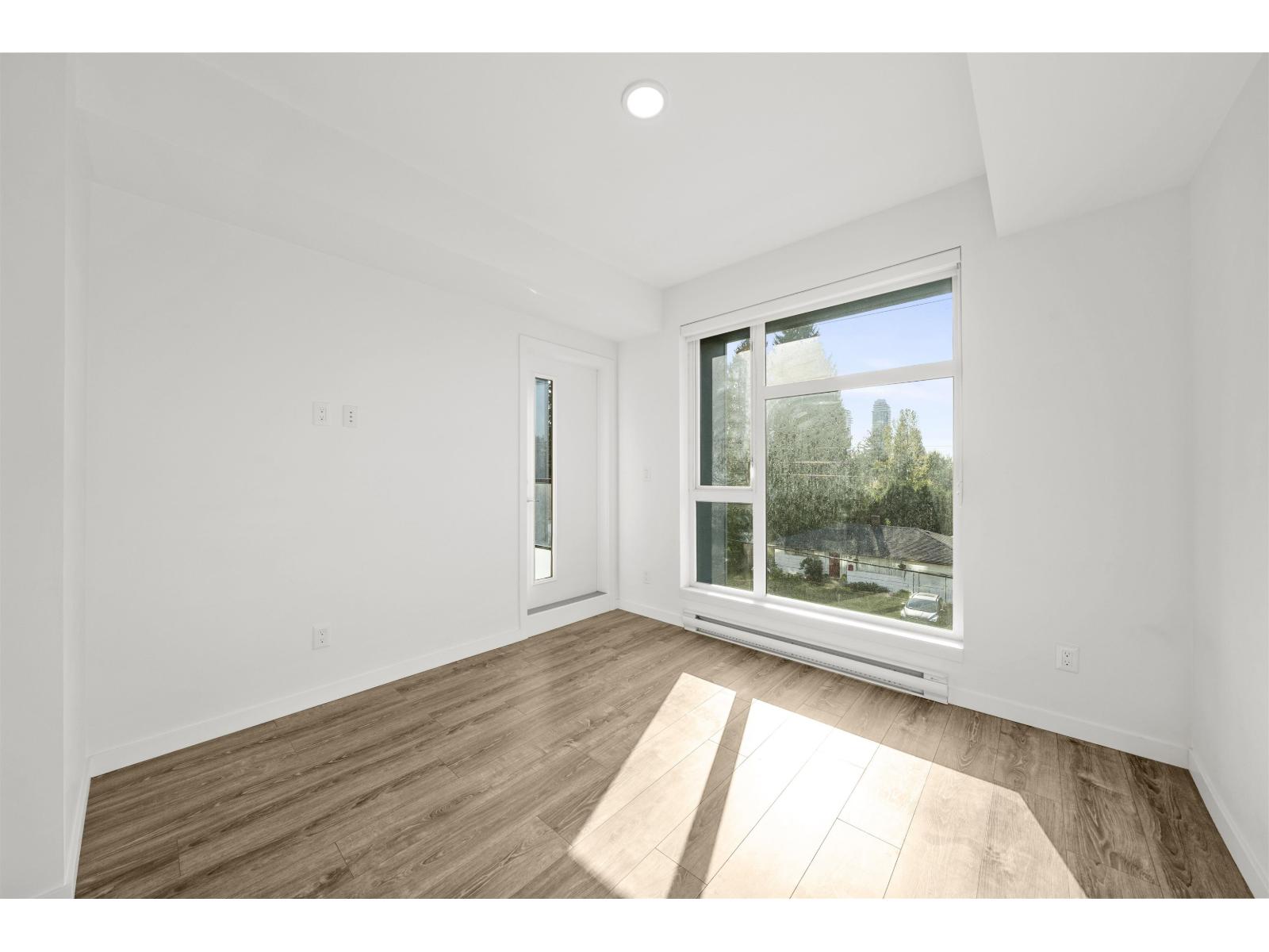 305 10828 139A STREET, Surrey — photo 7