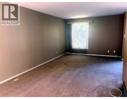 2, 4118 60 Street, Camrose, AB T4V3G7 Photo 11