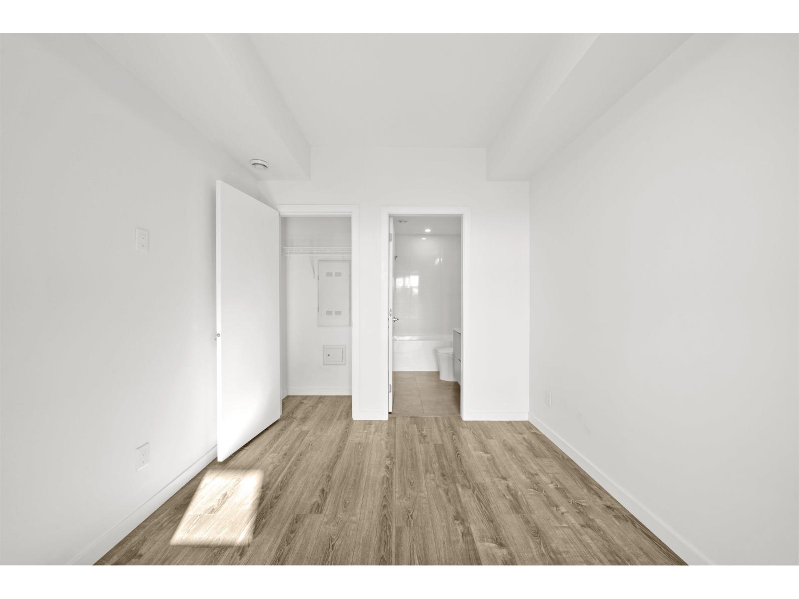 Photo of 305 10828 139A STREET 18