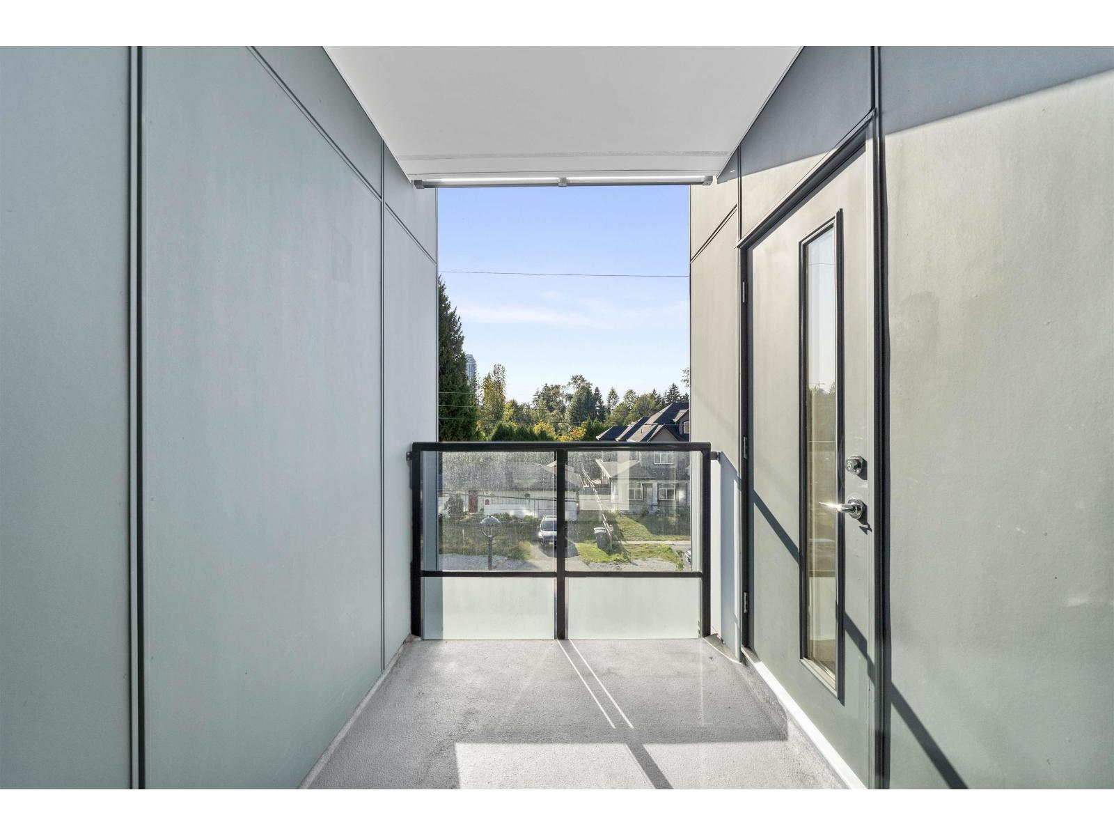 Photo of 305 10828 139A STREET 24