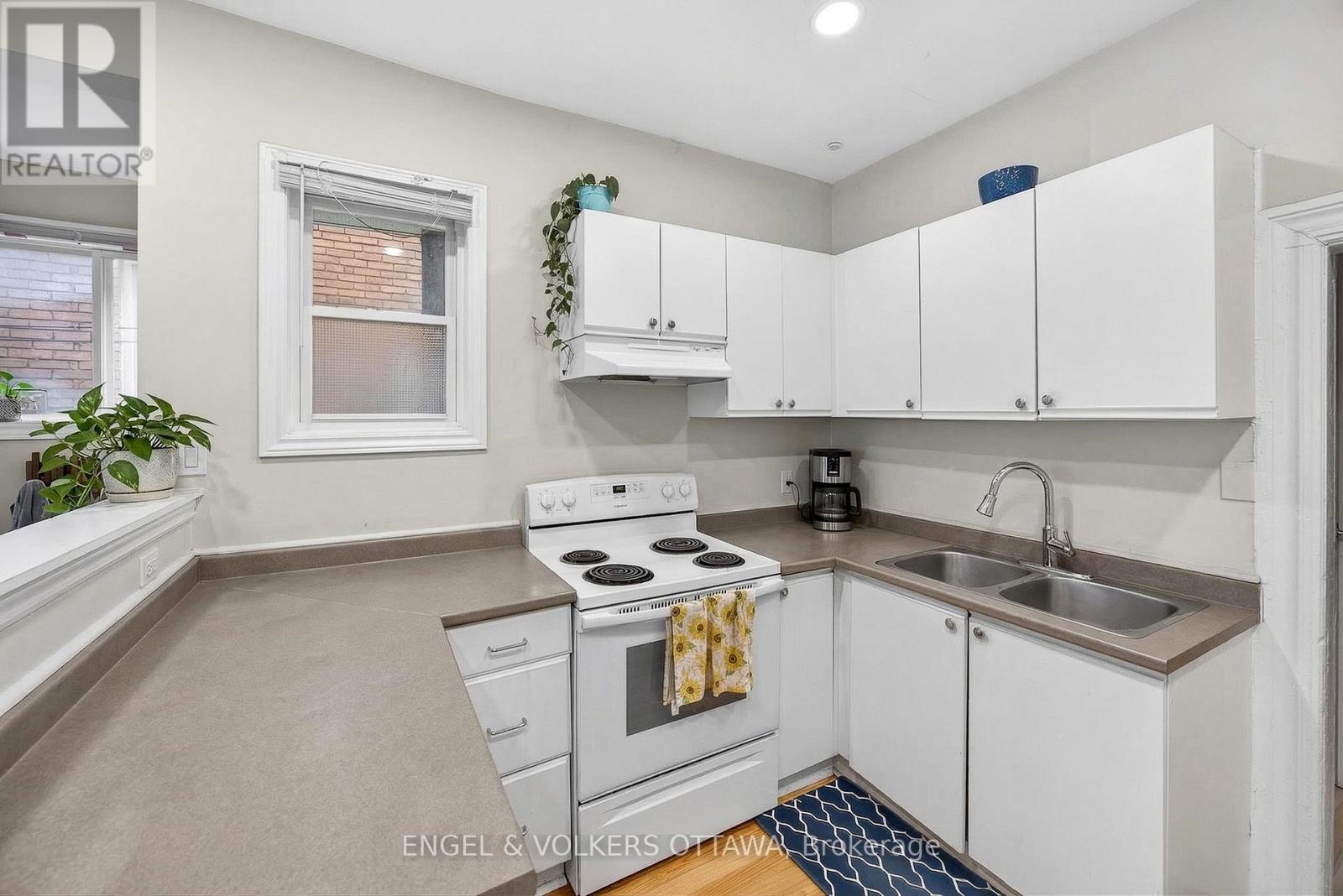 4 Bed, 3 Bath Multi-Family for Sale in Ottawa – 251 ARLINGTON AVENUE, Ottawa – MLS# X13769326 - Image 22