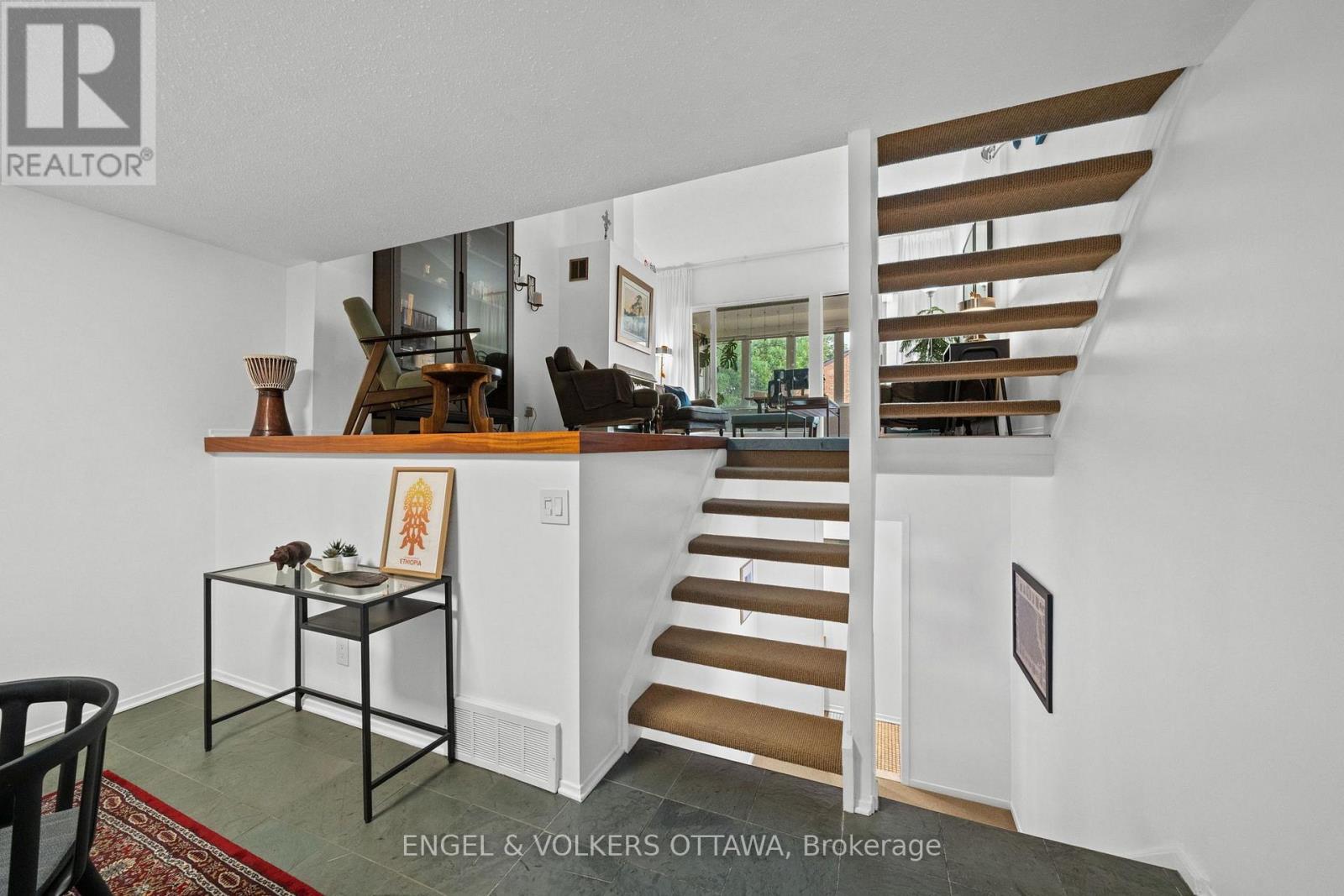 #6 290 CATHCART STREET - Image 13