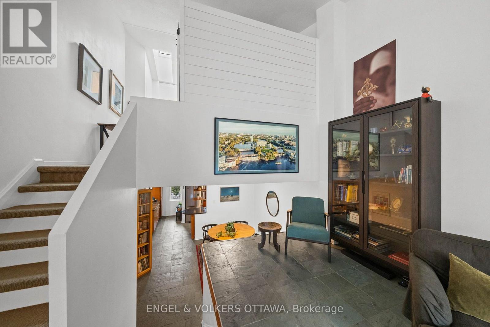 #6 290 CATHCART STREET - Image 16