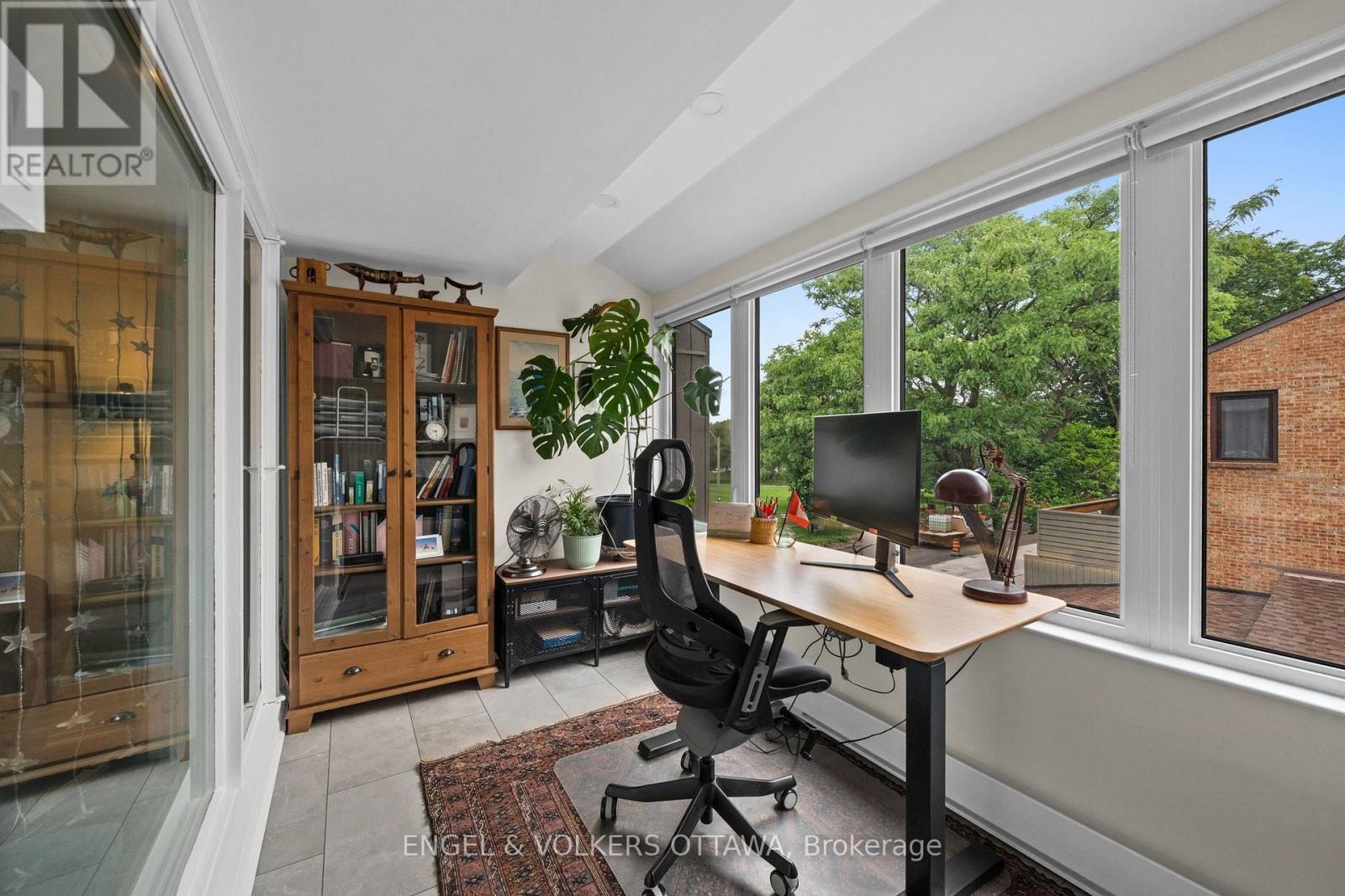 #6 290 CATHCART STREET - Image 17
