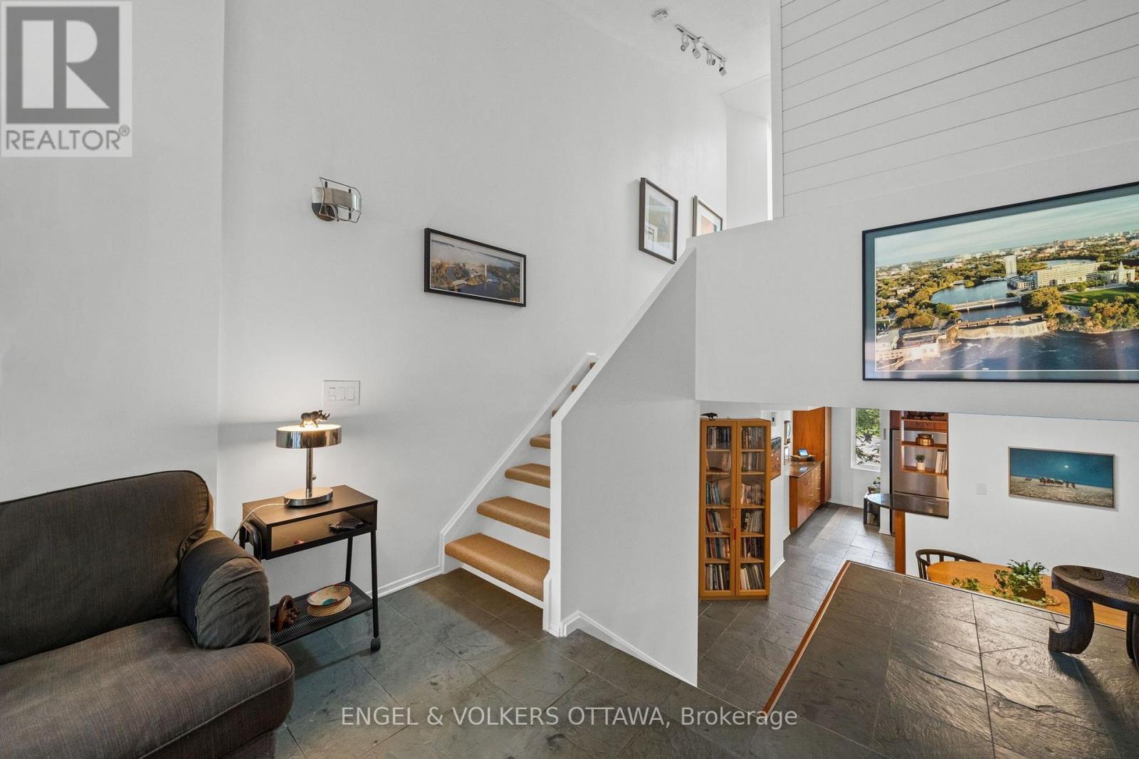 #6 290 CATHCART STREET - Image 19
