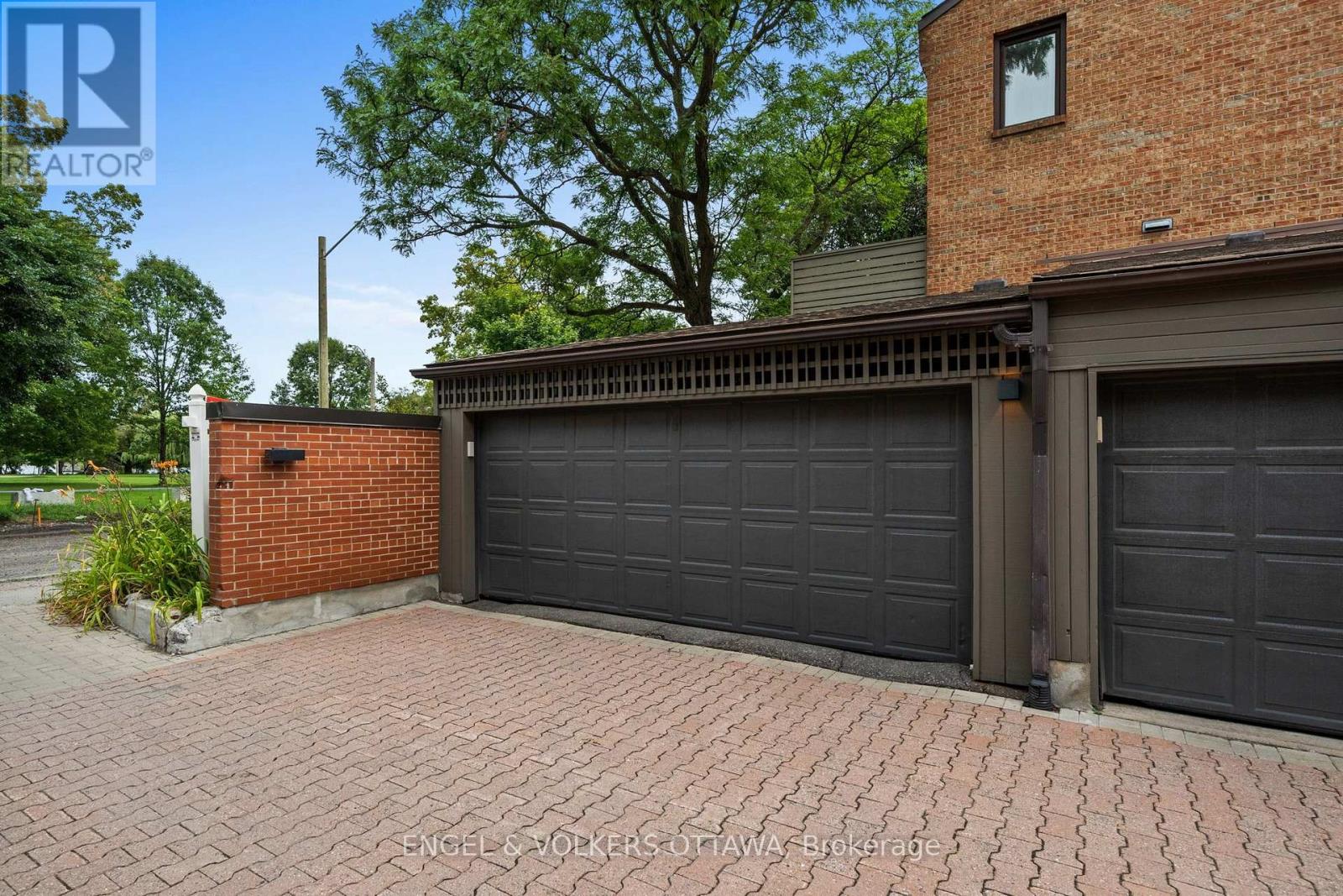 #6 290 CATHCART STREET - Image 27