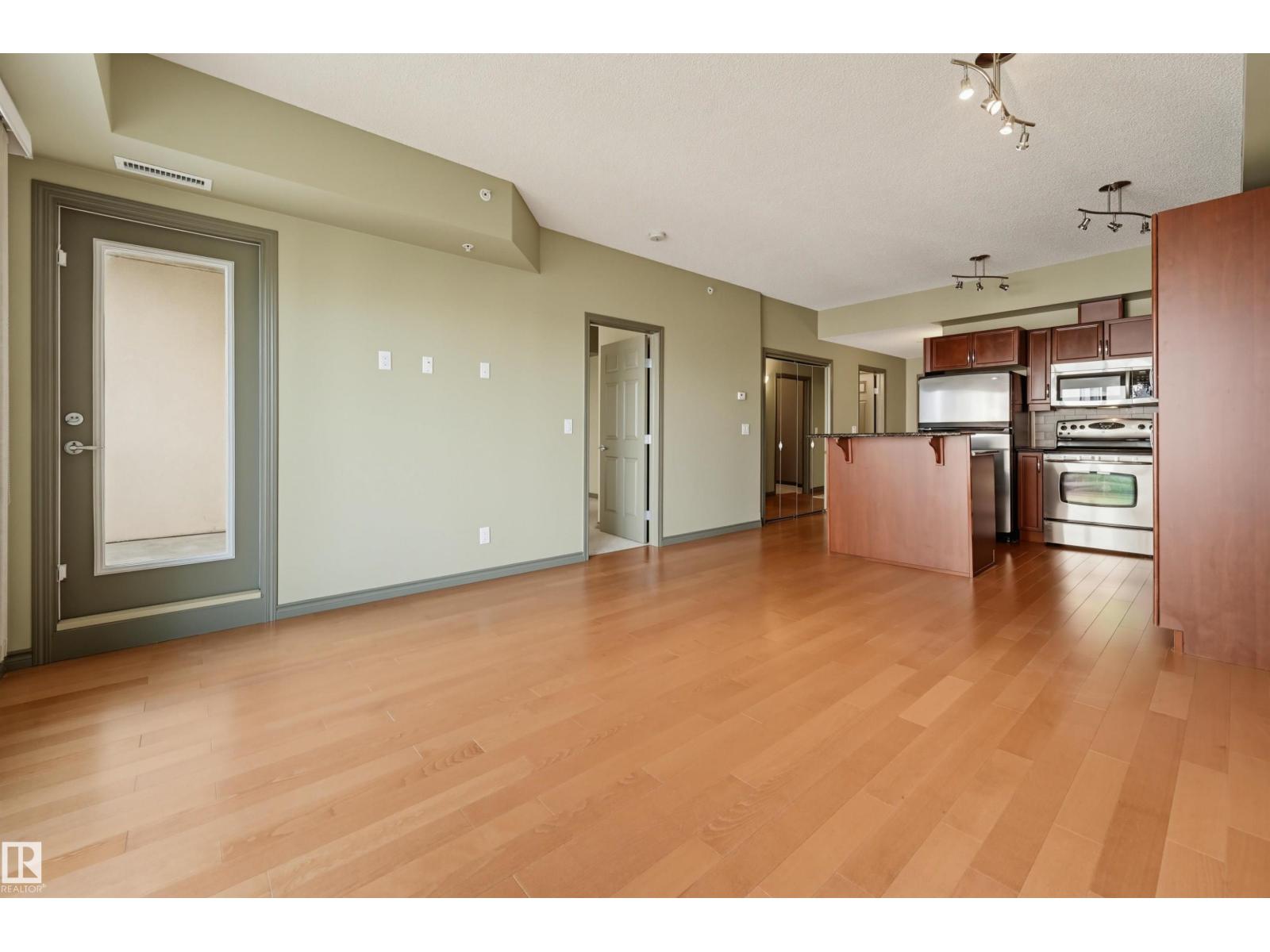 #610 10303 111 ST NW - 5