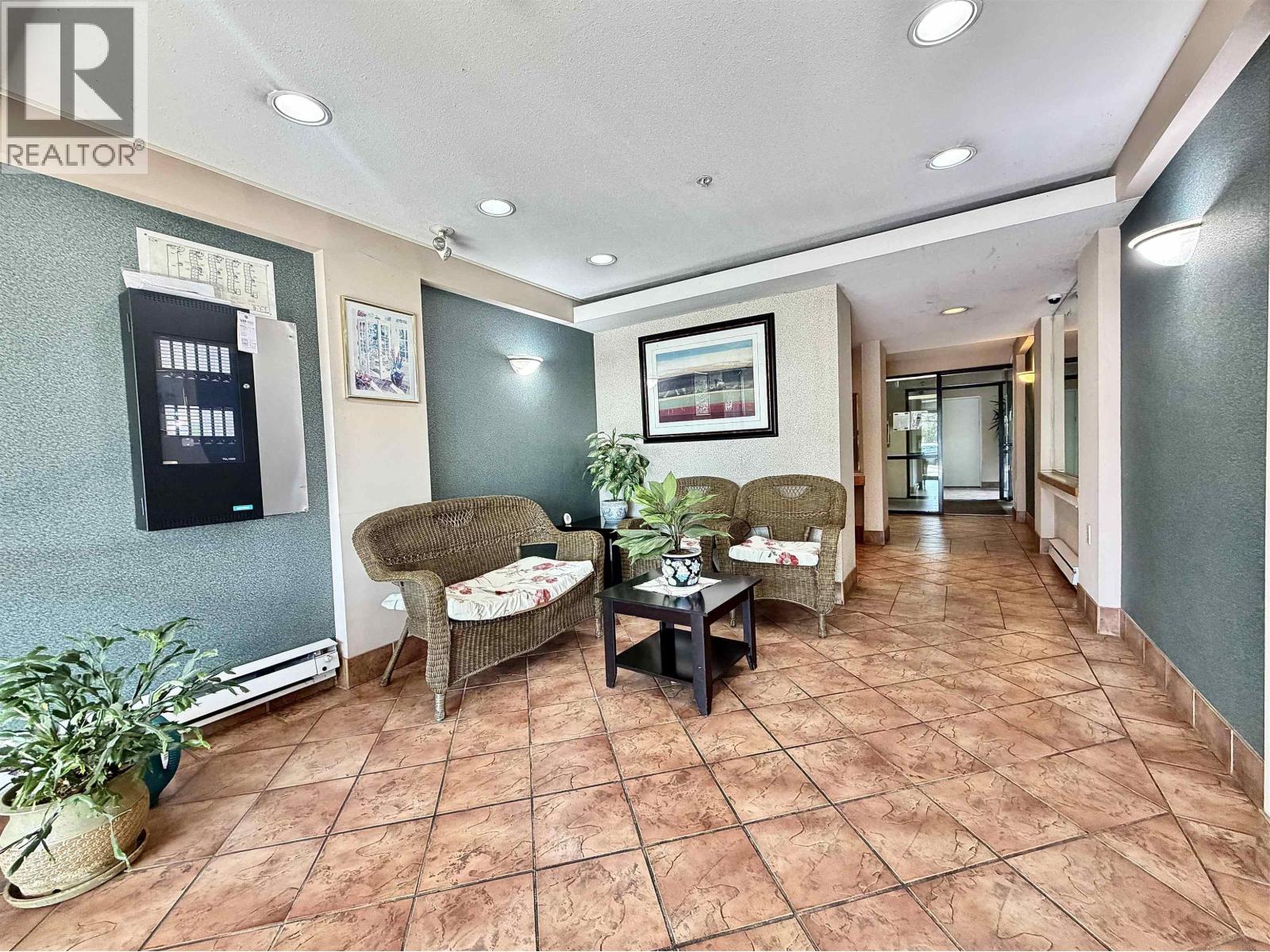 309 2677 E BROADWAY, Vancouver — photo 2