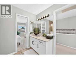 114 Patina Park Sw, Calgary, AB T3H3E3 Photo 15