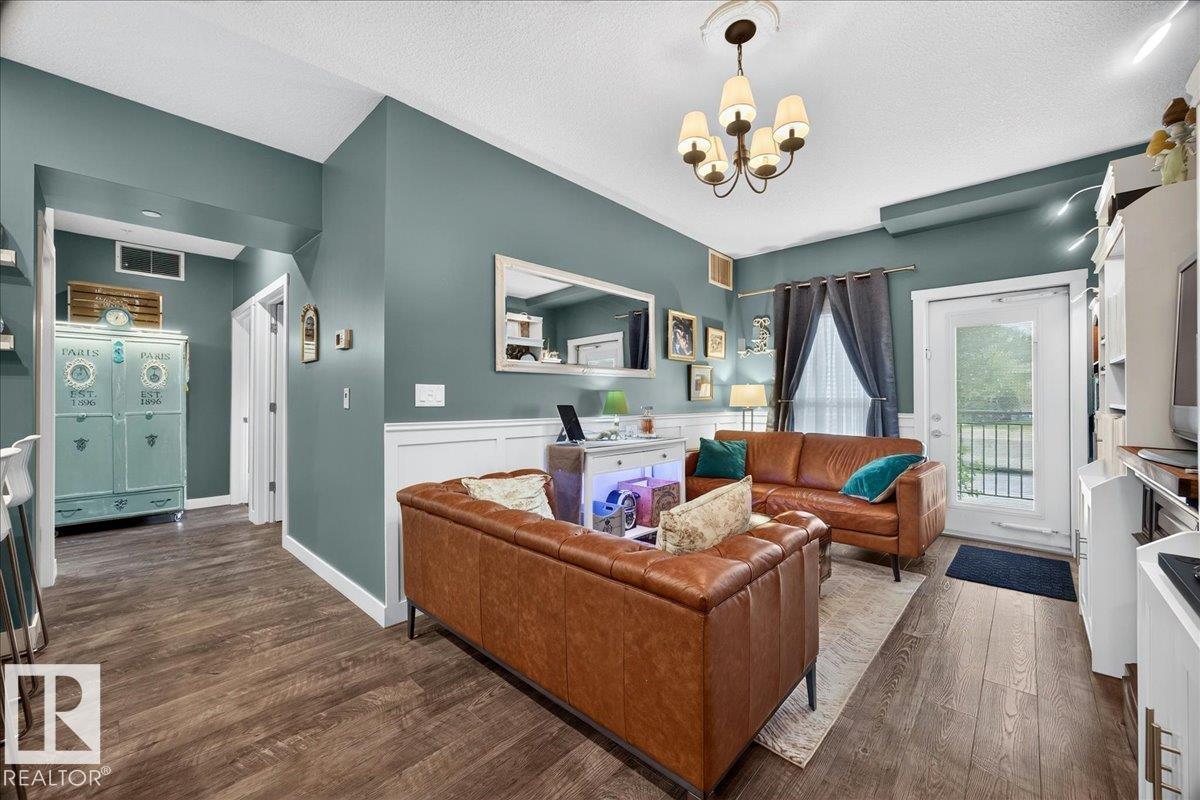 #101 – 10126 144 Street NW, Grovenor — photo 14 of 30: Property photo