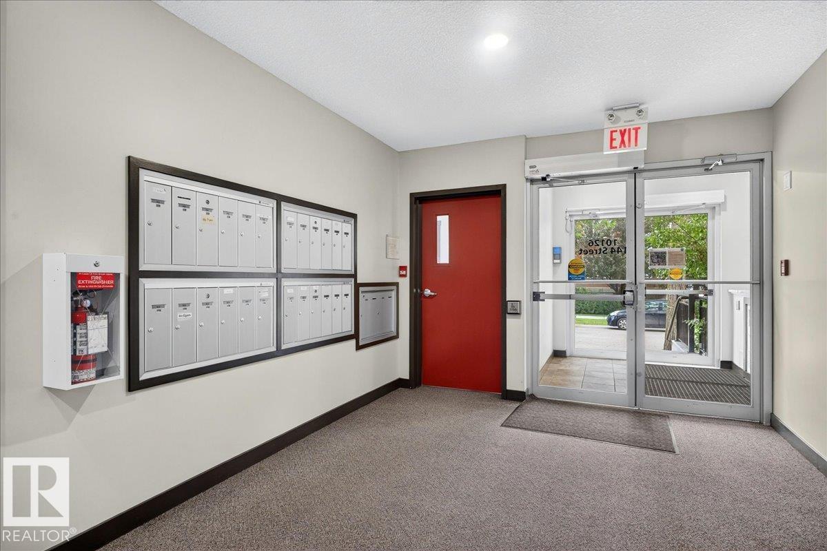 #101 10126 144 ST NW, Grovenor, Edmonton photo 3