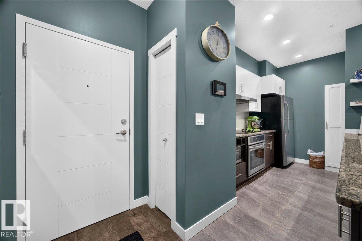 #101 – 10126 144 Street NW, Grovenor — photo 7 of 30: Property photo