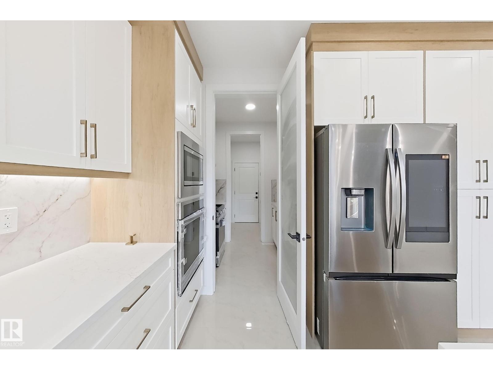 5411 64 ST - 14
