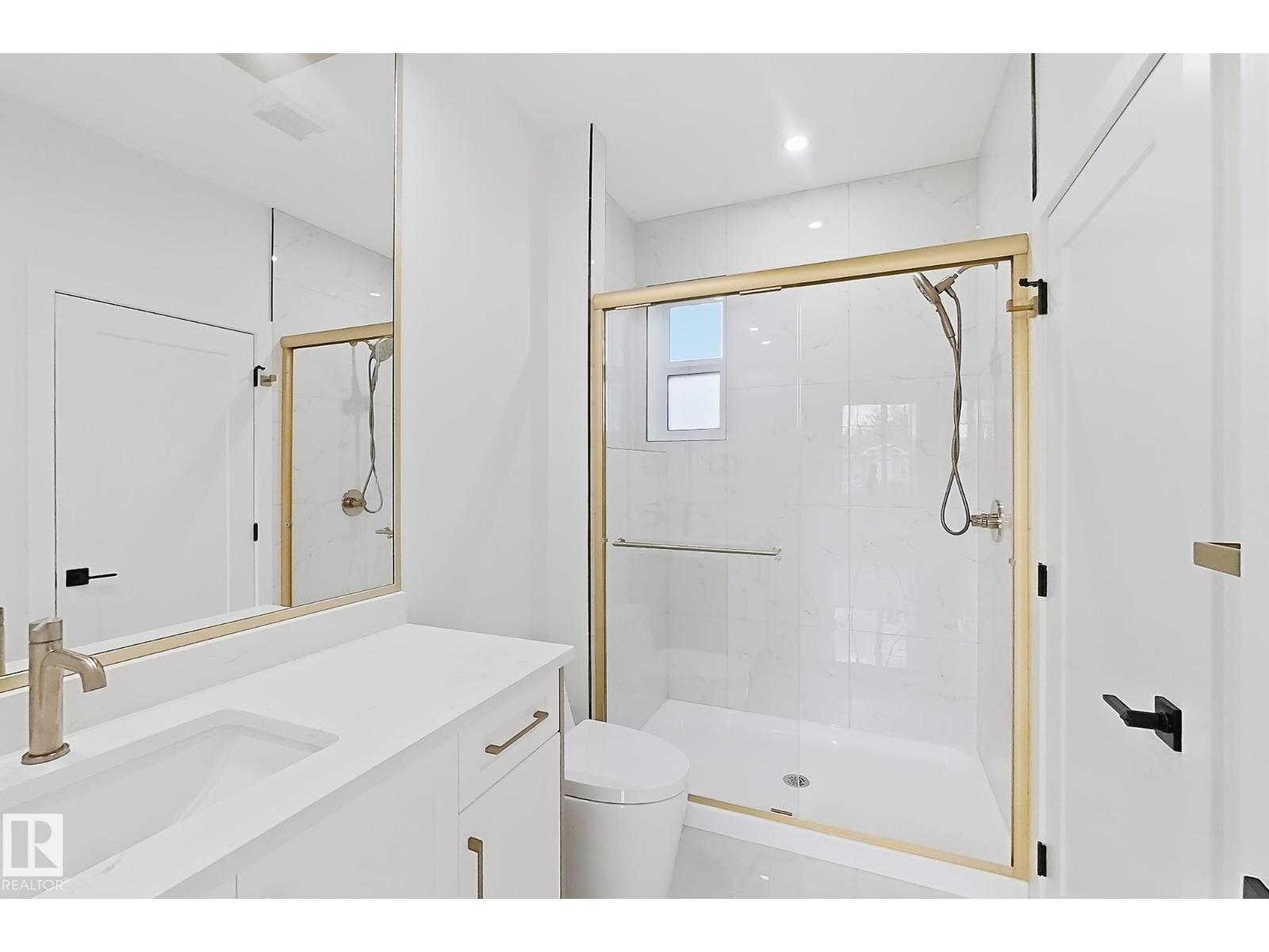 5411 64 ST - 29
