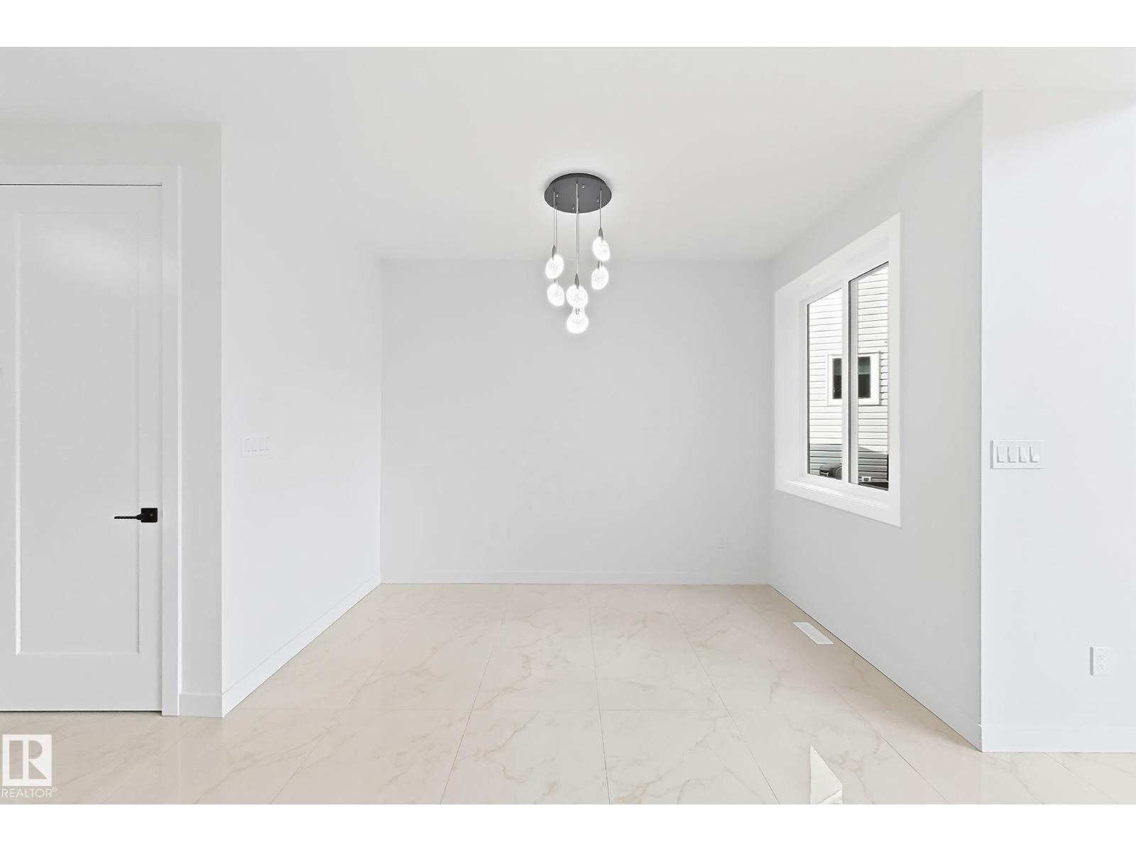 5411 64 ST - 30