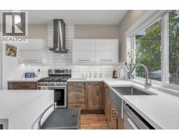 442 Alexander Ave Avenue Unit# 201, Penticton, BC V2A1E5 Photo 18