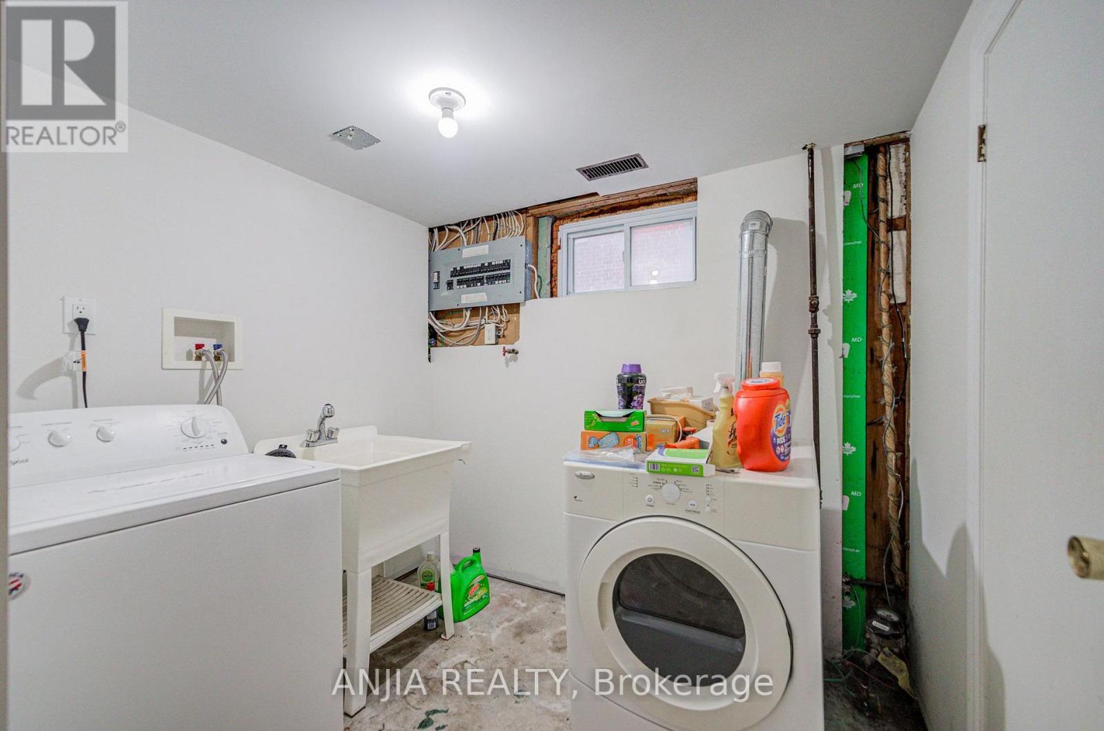 91 CANLISH ROAD - 46