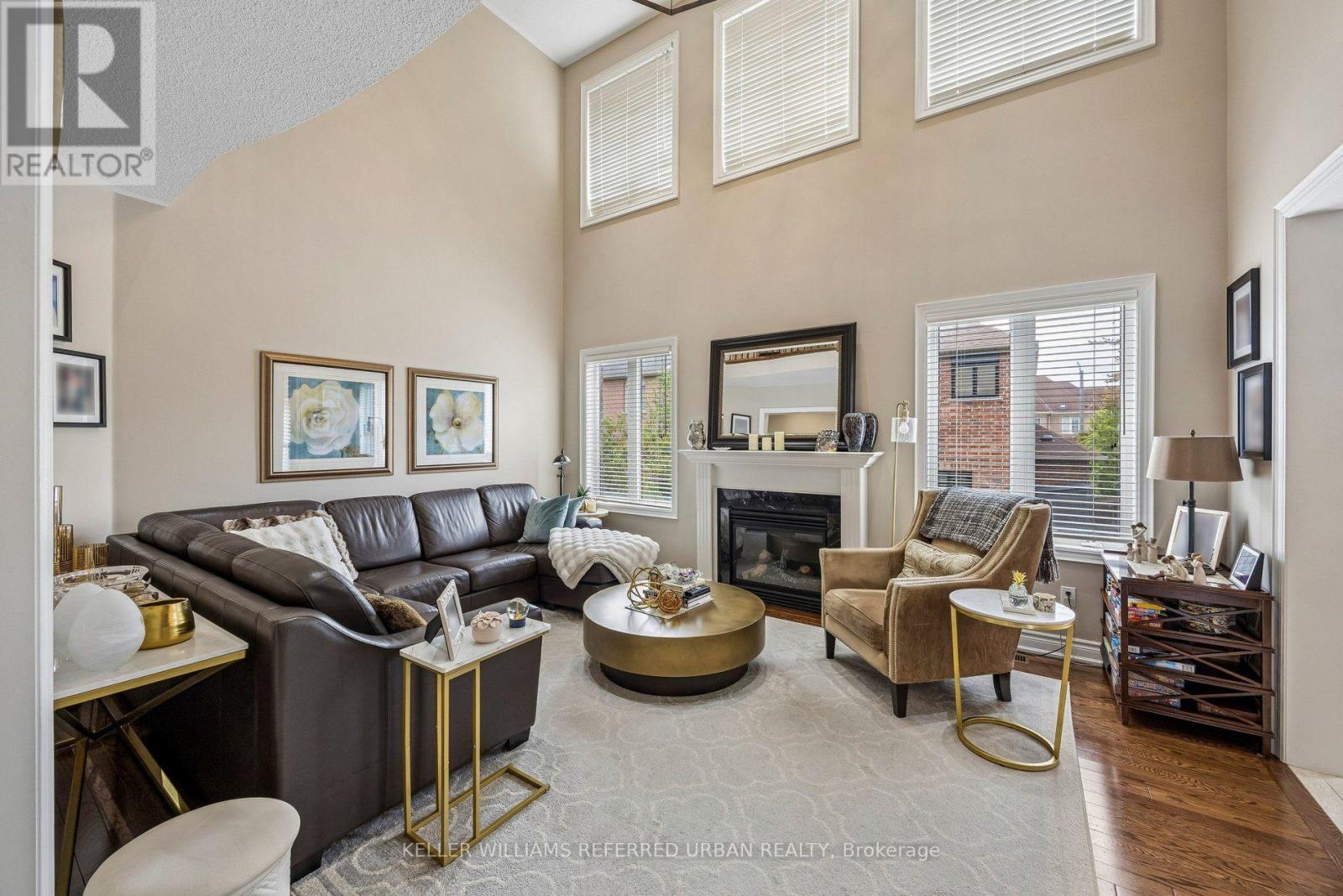 12 SILVESTRE AVENUE - 21