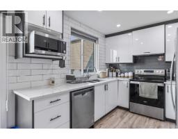 Kitchen - 71 Martindale Court Ne, Calgary, AB T3J2V8 Photo 11