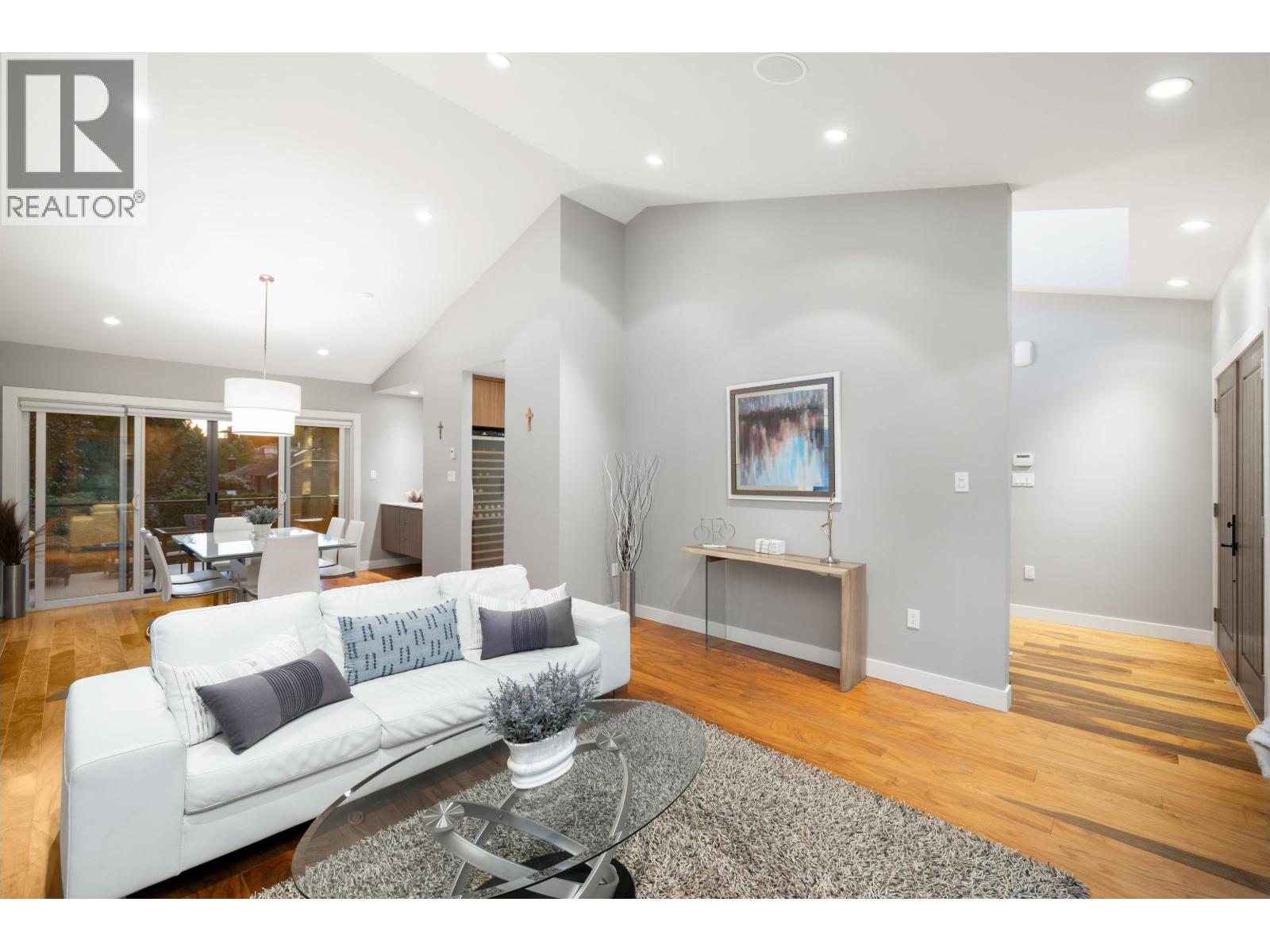 4786 MEADFEILD COURT, West Vancouver — photo 8