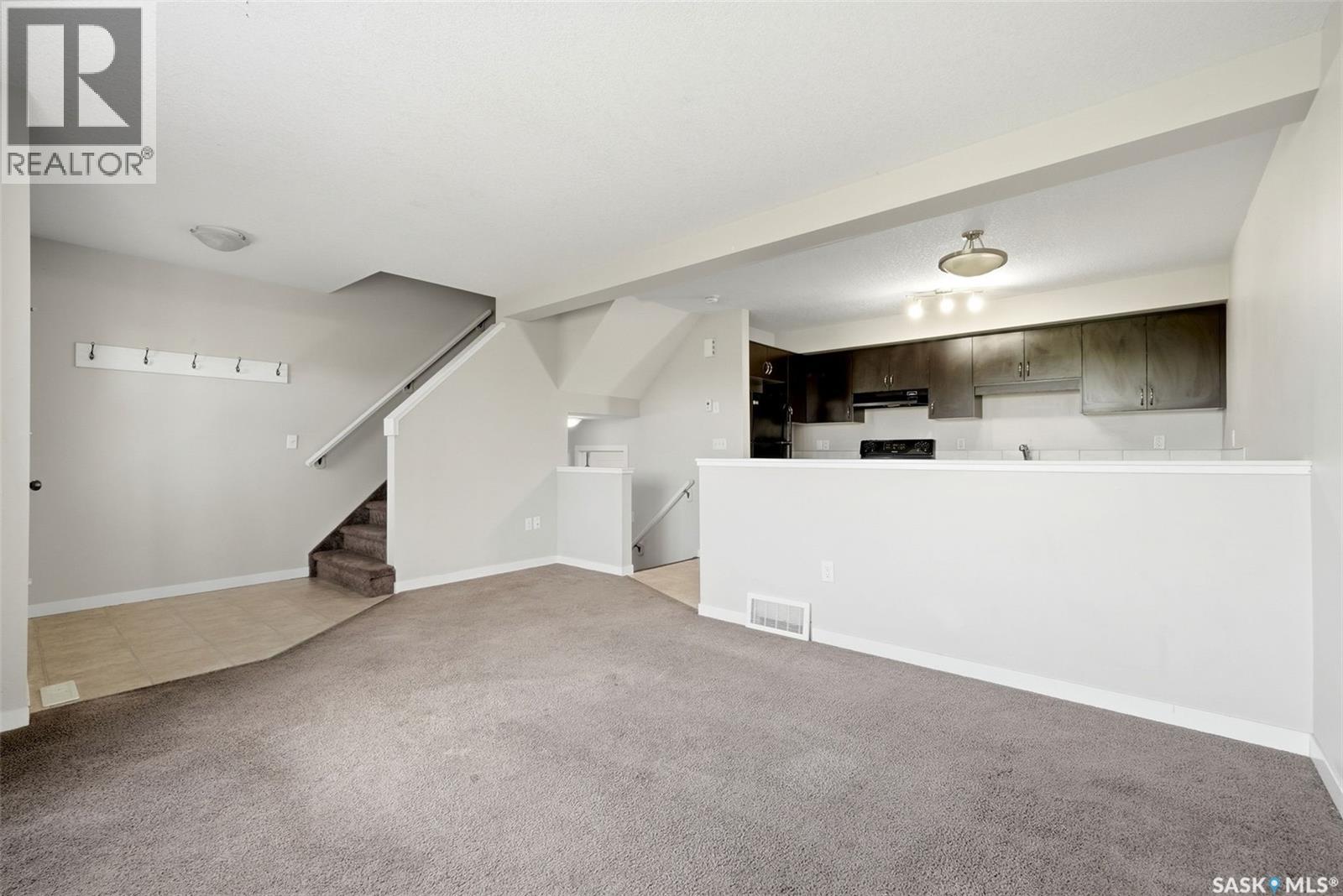 6 5294 Aerodrome ROAD, Regina — photo 6
