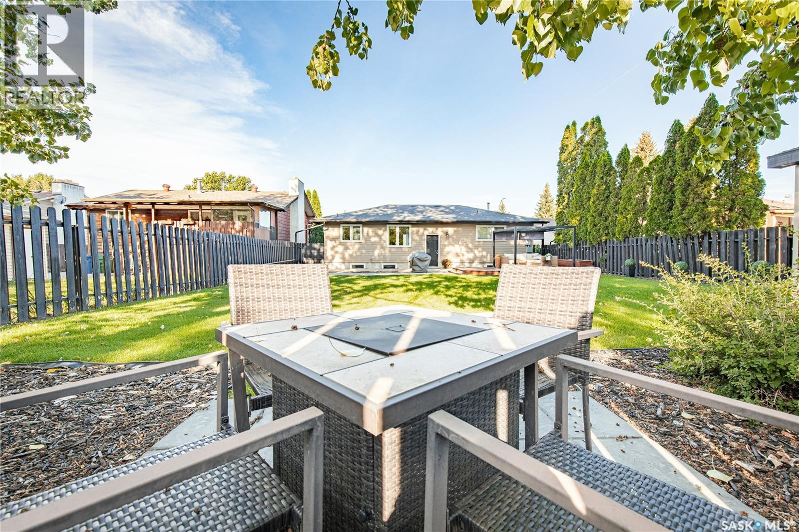 21 Blue Sage DRIVE - Image 69