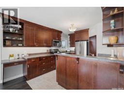 Family room - 601 4th Street W, Watrous, SK S0K4T0 Photo 10