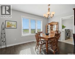 4pc Ensuite bath - 601 4th Street W, Watrous, SK S0K4T0 Photo 8