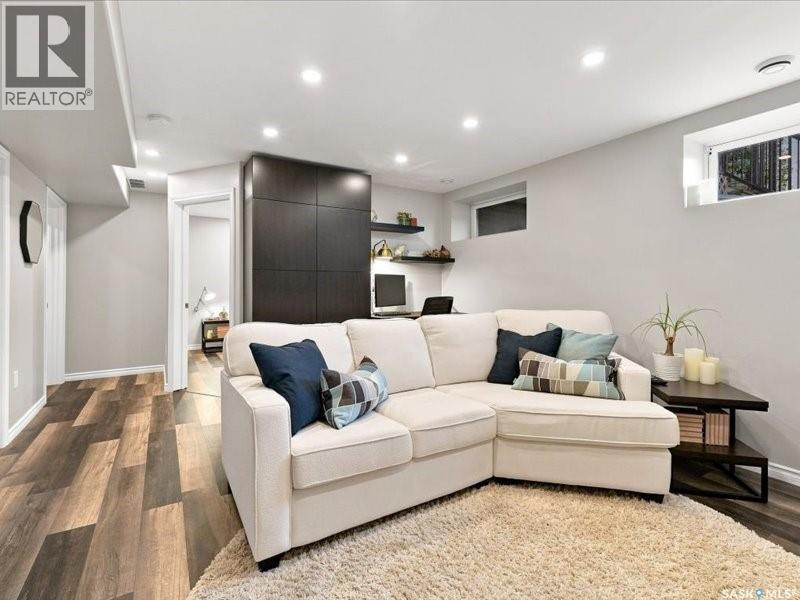 716 QUESSY DRIVE - 35