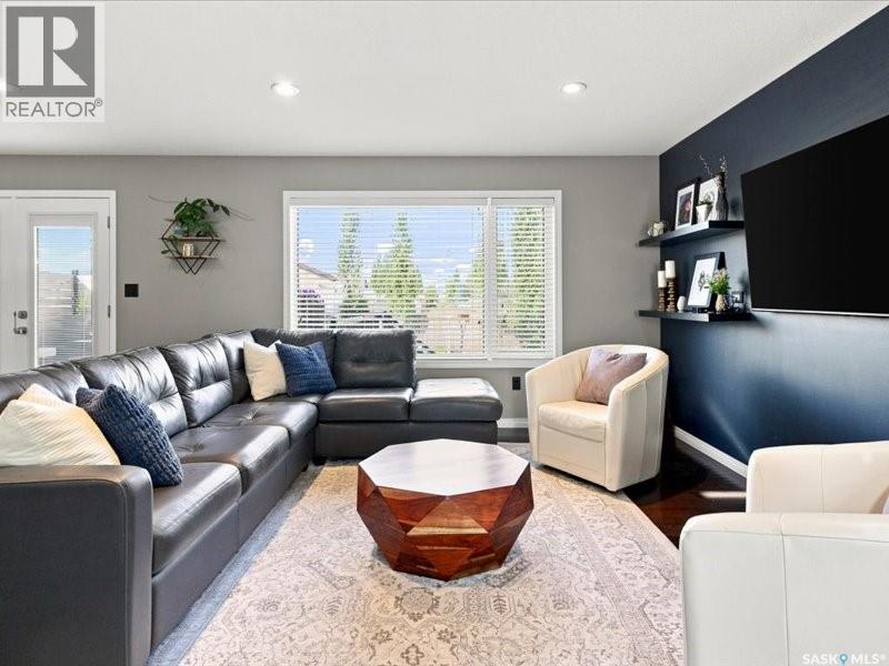 716 QUESSY DRIVE - 8