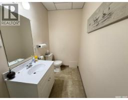 210 Centre Street, Nipawin, SK S0E1E0 Photo 37