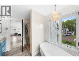 5pc Ensuite bath - 16 Parkplace Lane, Moncton, NB E1A9N2 Photo 13