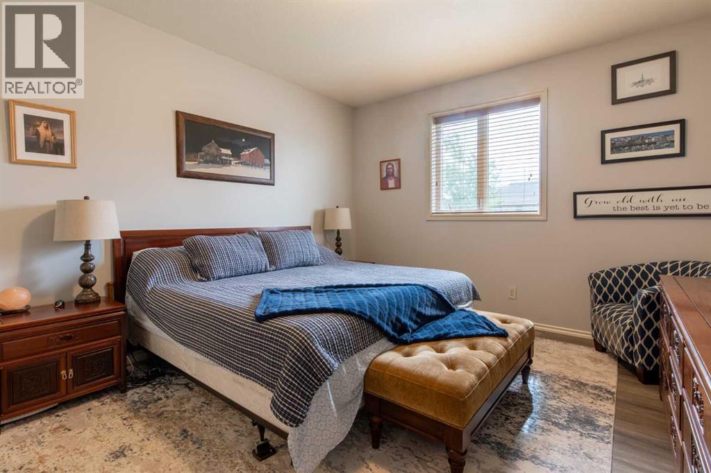 324 E 350 N - Image 11