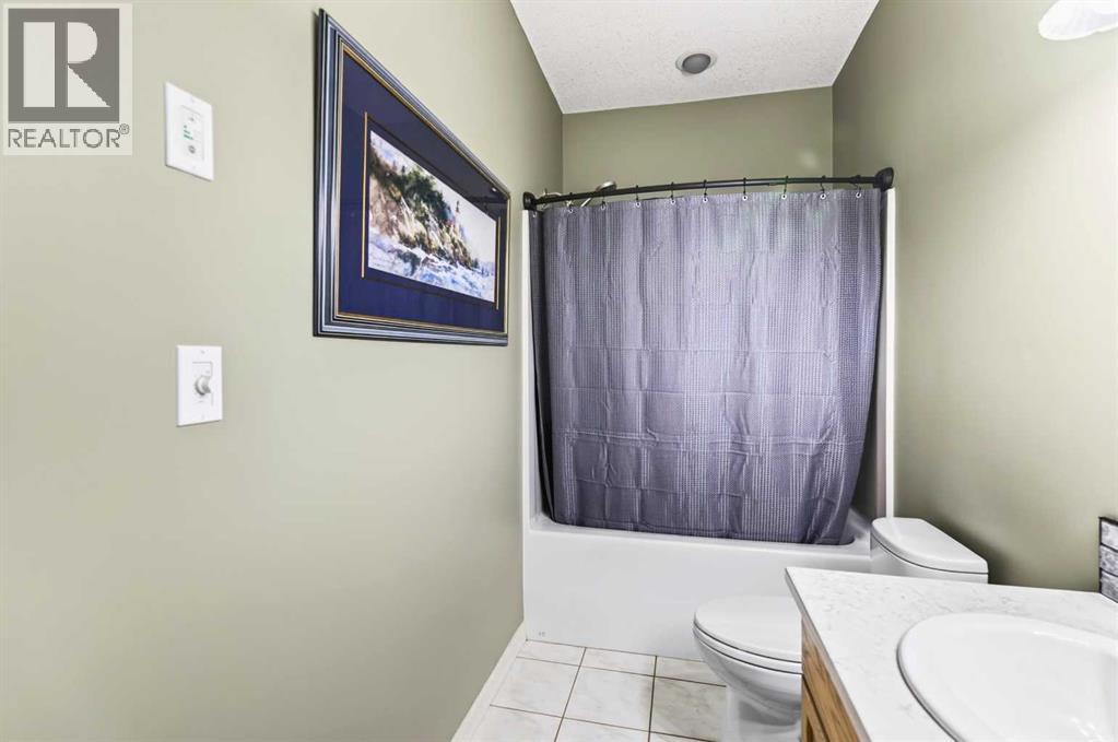 Listing photo – 40 Aspen Heights Way, Innisfail