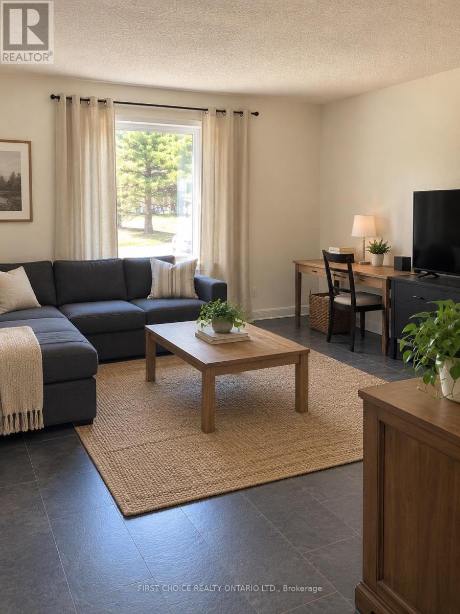 122 ROTHESAY DRIVE - 5