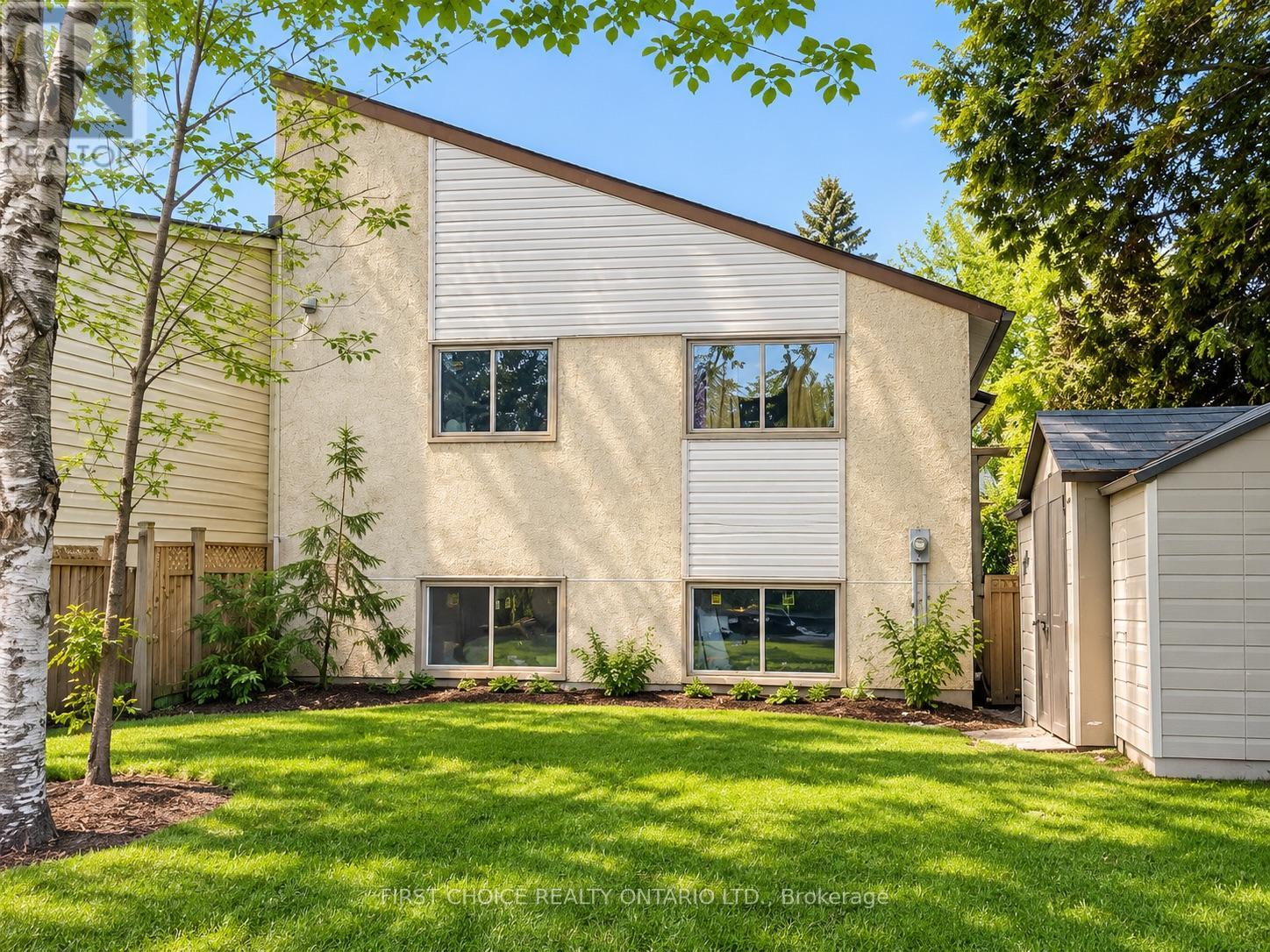 122 ROTHESAY DRIVE - 7