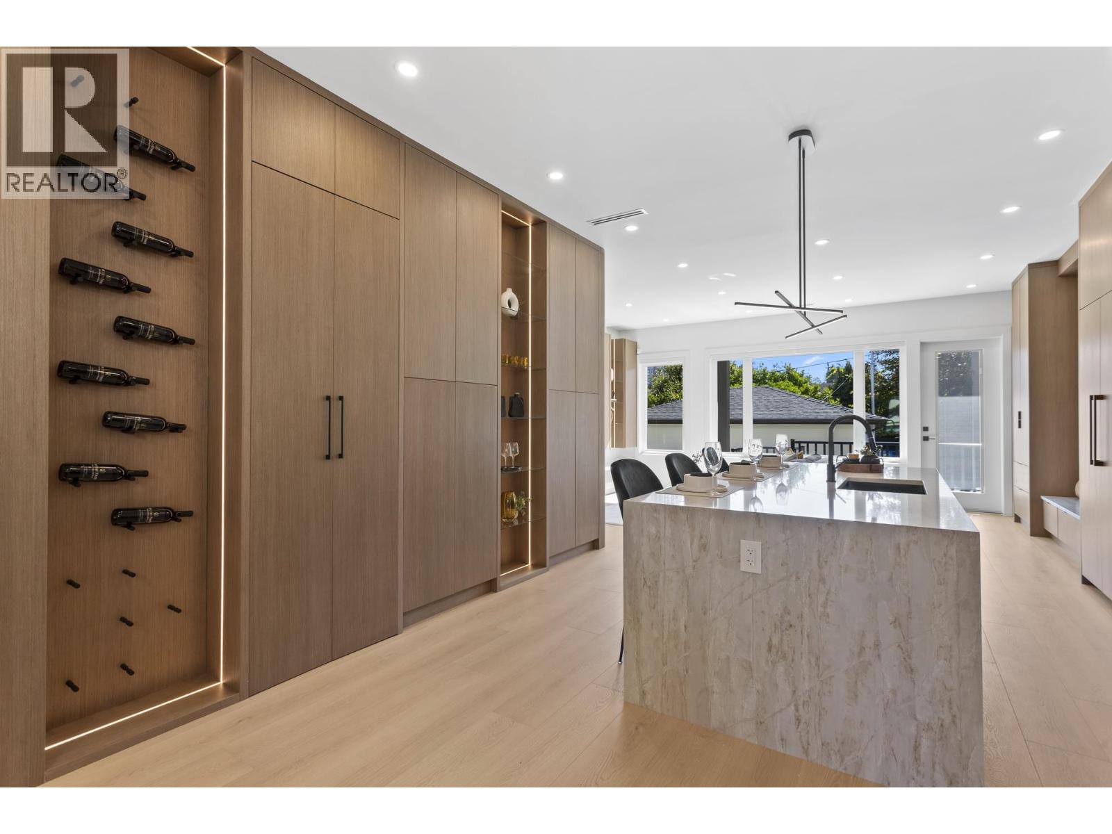 1 6992 BURFORD STREET, Burnaby — photo 8
