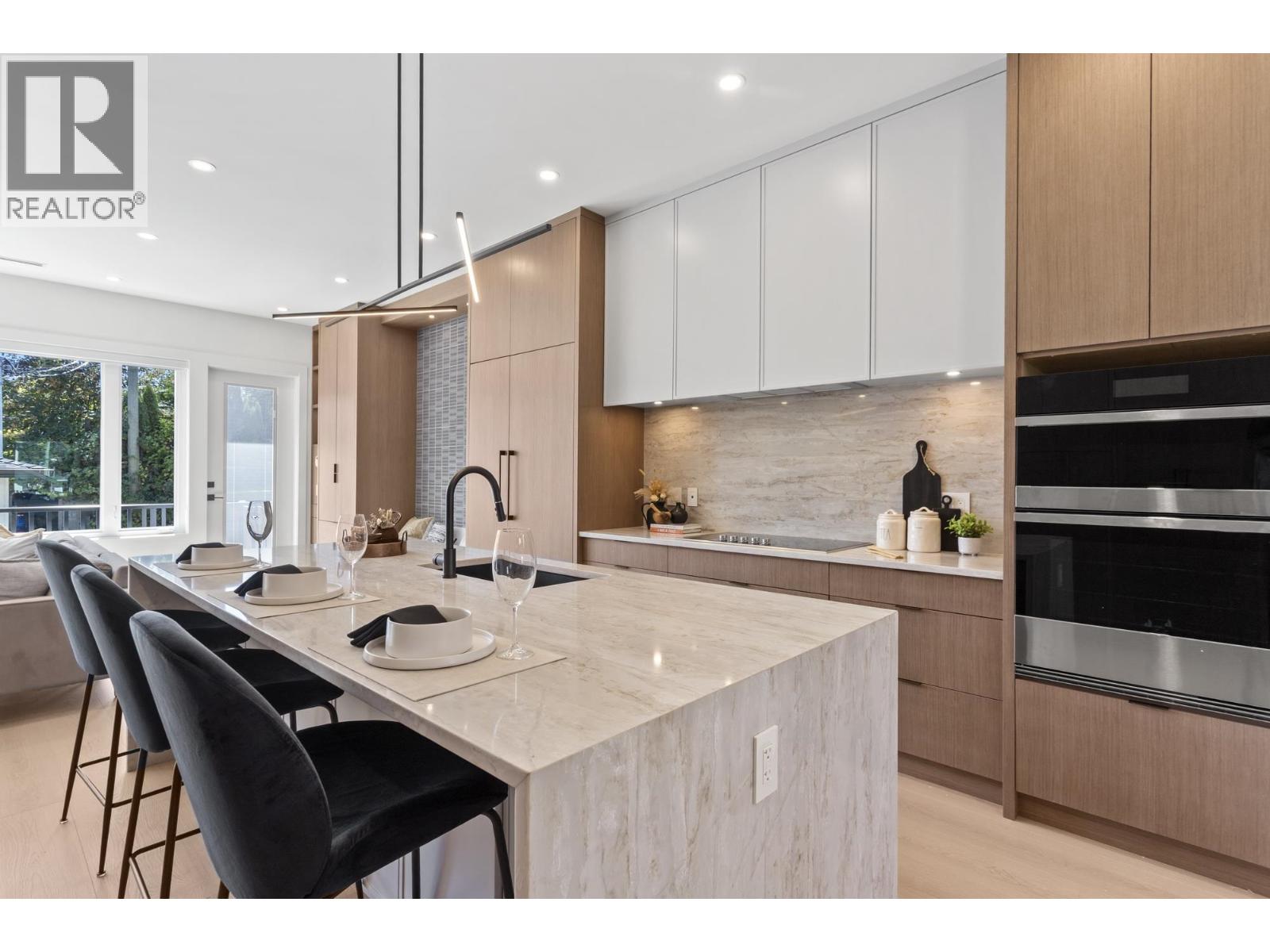 1 6992 BURFORD STREET, Burnaby — photo 7