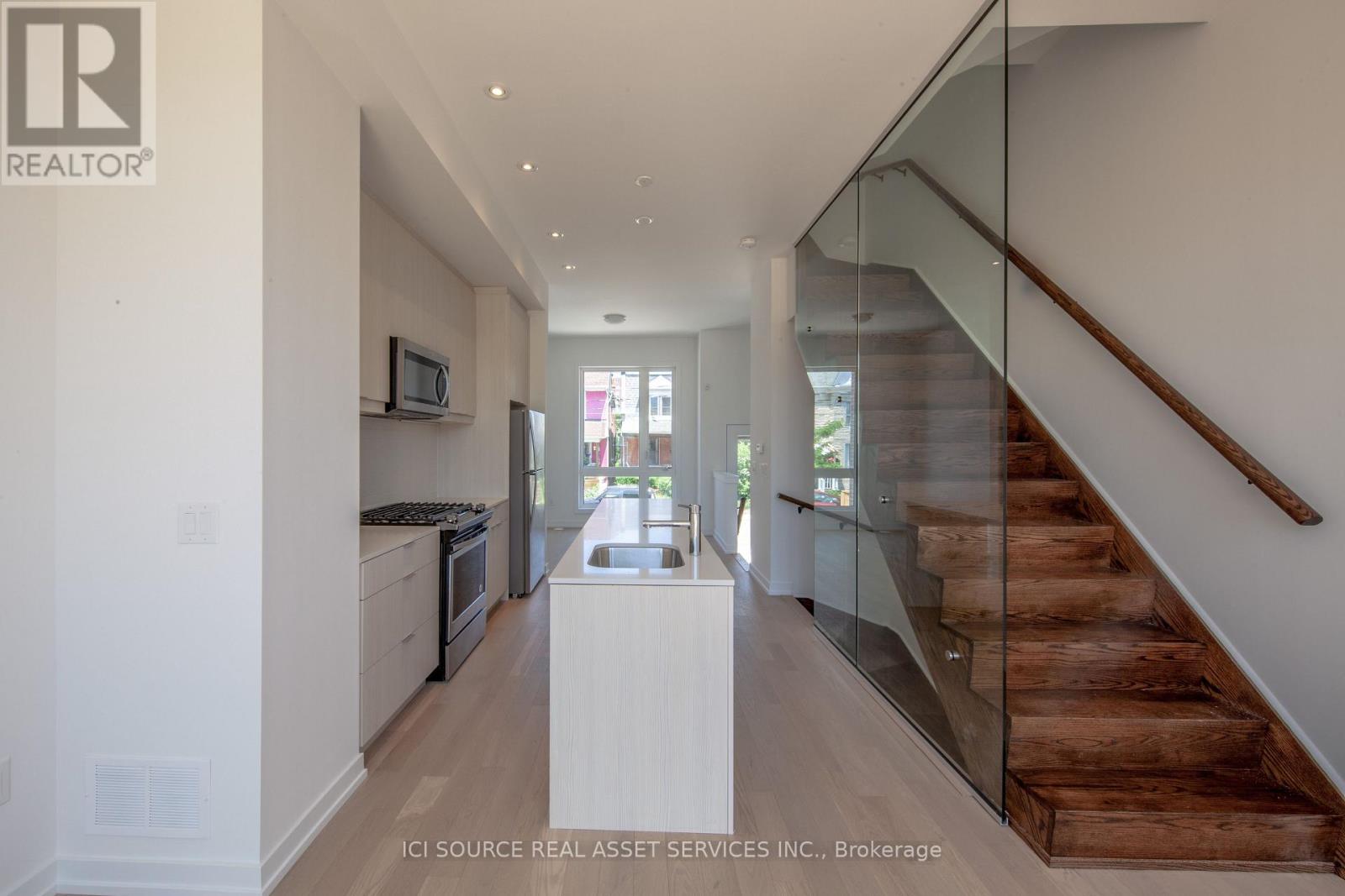 66B PERTH AVENUE - 2
