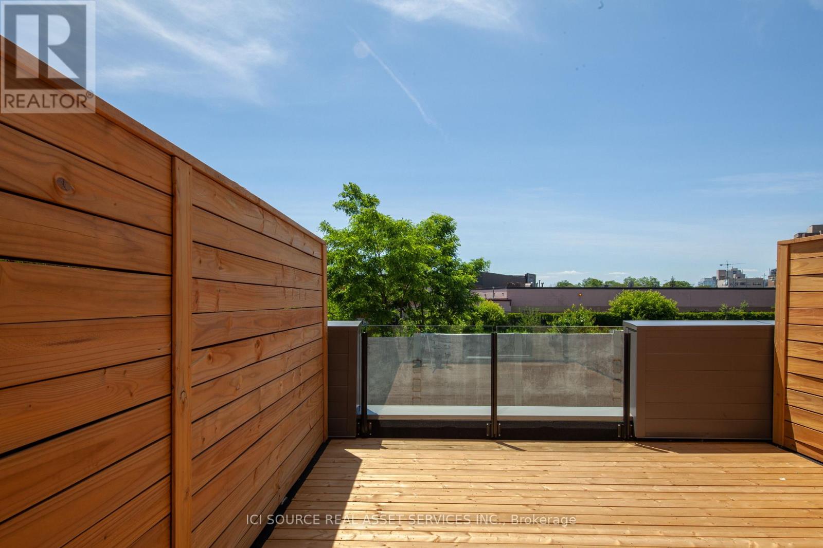 66B PERTH AVENUE - 6