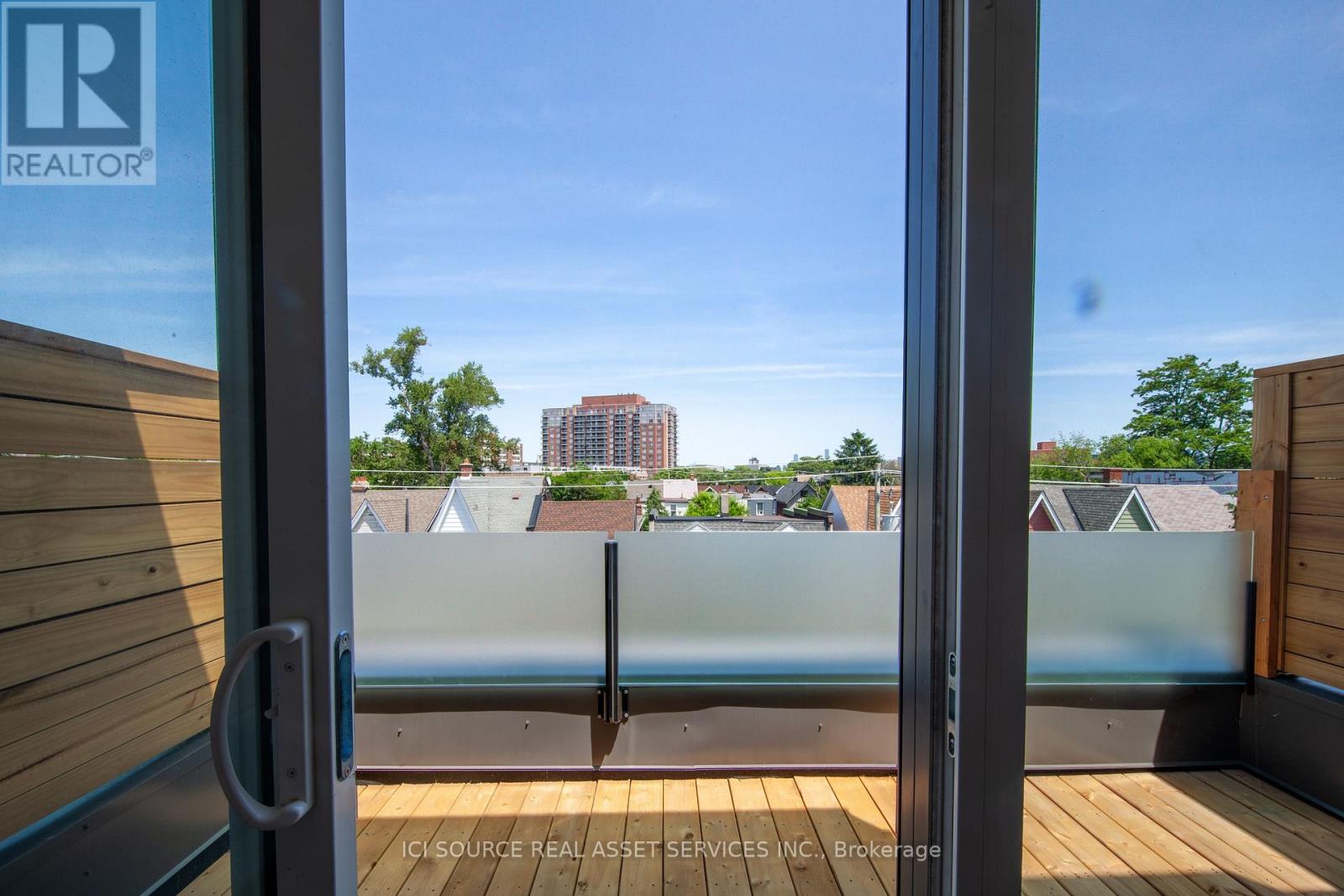 66B PERTH AVENUE - 9