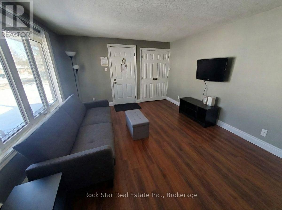 50 IRWIN STREET, London North (North K) — photo 9