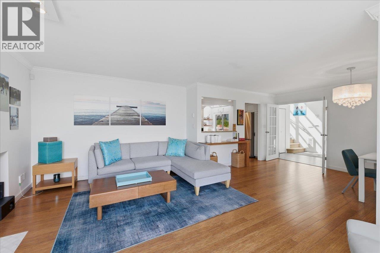 1523 MARINER WALK, Vancouver